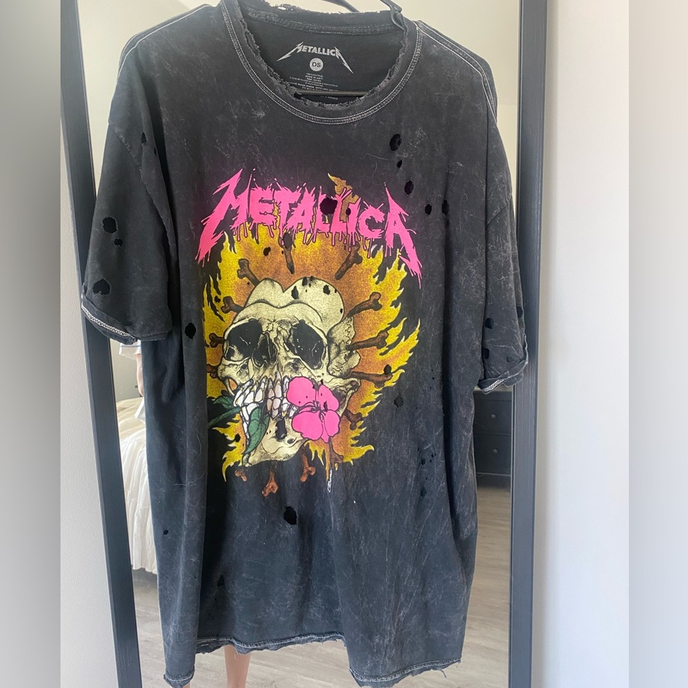 distressed metalica oversized tee